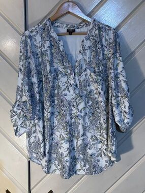 torrid White Floral Button-Front Peasant Blouse